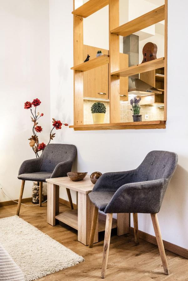 Апартаменты Downtown Charm With Balcony And Garden View Будапешт Экстерьер фото